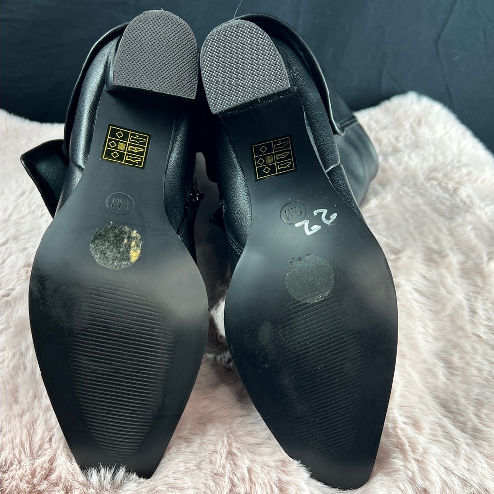 Madeline Smash Cuffed Black Chunky Heeled Boots | Size 9M - Picture 9 of 10